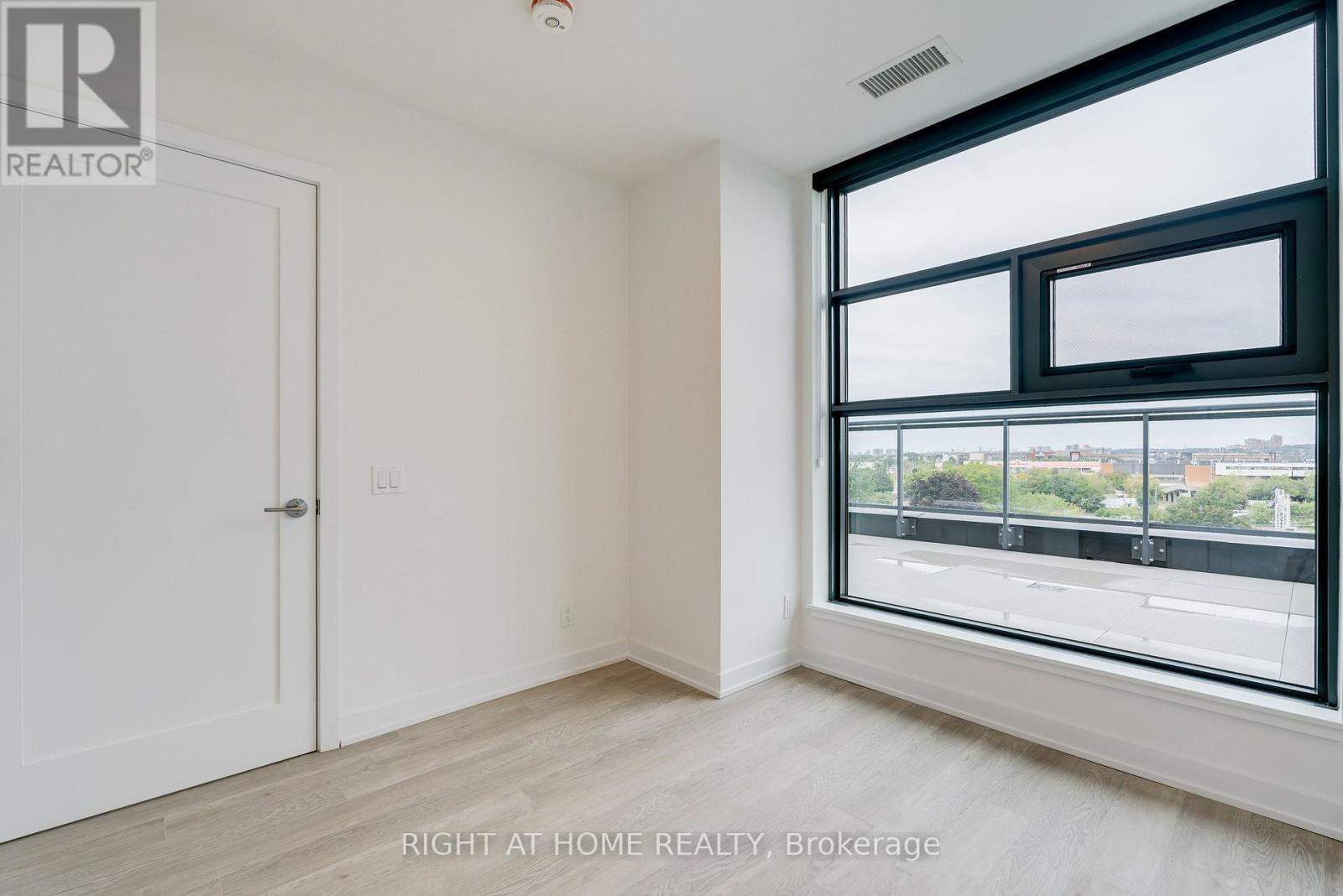 605 - 2946 Dundas Street W, Toronto, Ontario  M6P 1Y8 - Photo 13 - W13815134
