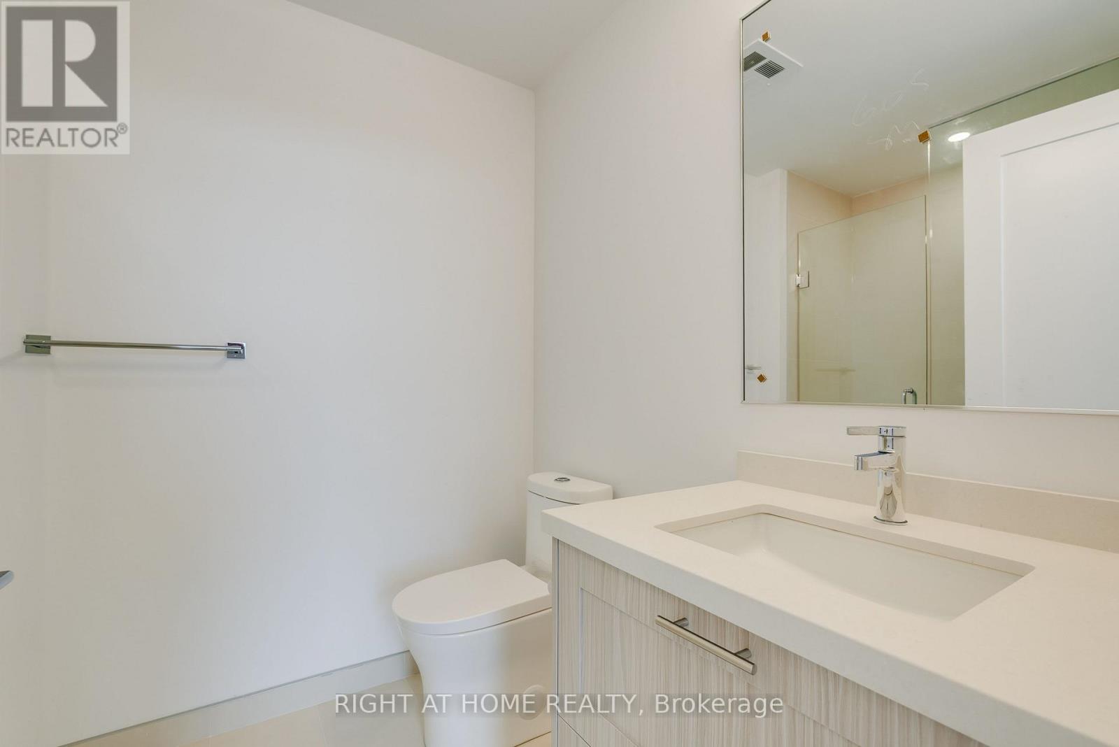605 - 2946 Dundas Street W, Toronto, Ontario  M6P 1Y8 - Photo 15 - W13815134