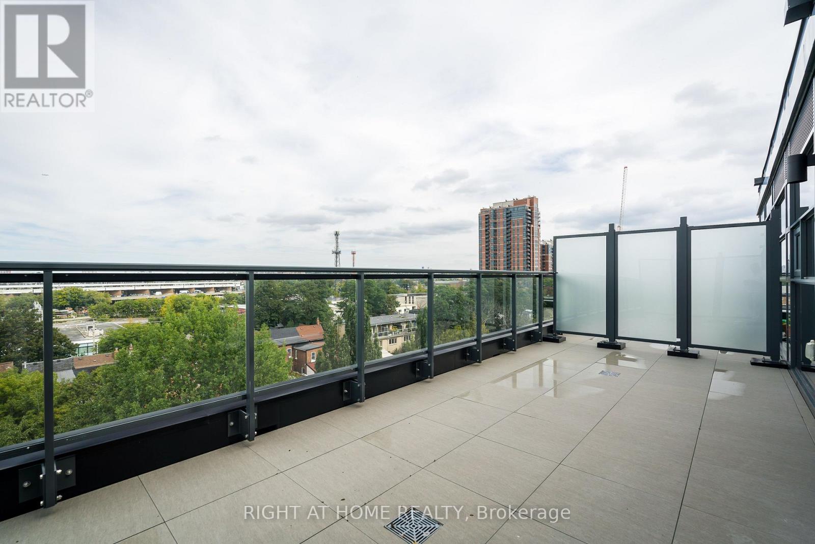 605 - 2946 Dundas Street W, Toronto, Ontario  M6P 1Y8 - Photo 18 - W13815134
