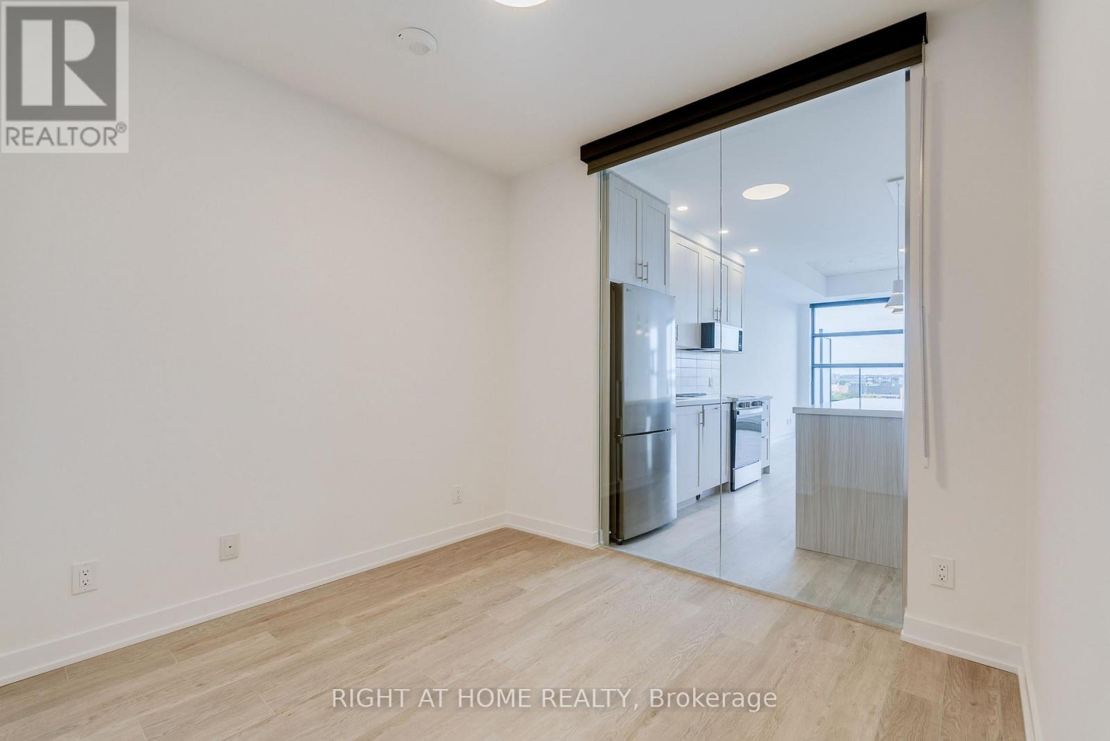 605 - 2946 Dundas Street W, Toronto, Ontario  M6P 1Y8 - Photo 5 - W13815134