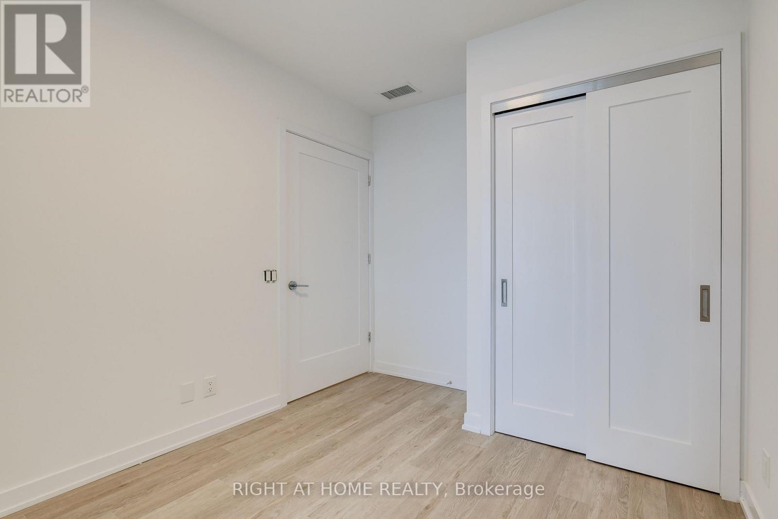 605 - 2946 Dundas Street W, Toronto, Ontario  M6P 1Y8 - Photo 6 - W13815134