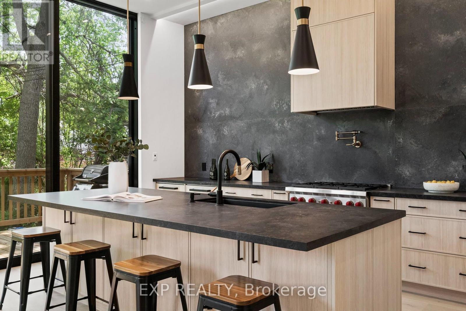 51 Thirty Ninth Street, Toronto, Ontario  M8W 3M6 - Photo 15 - W13815218