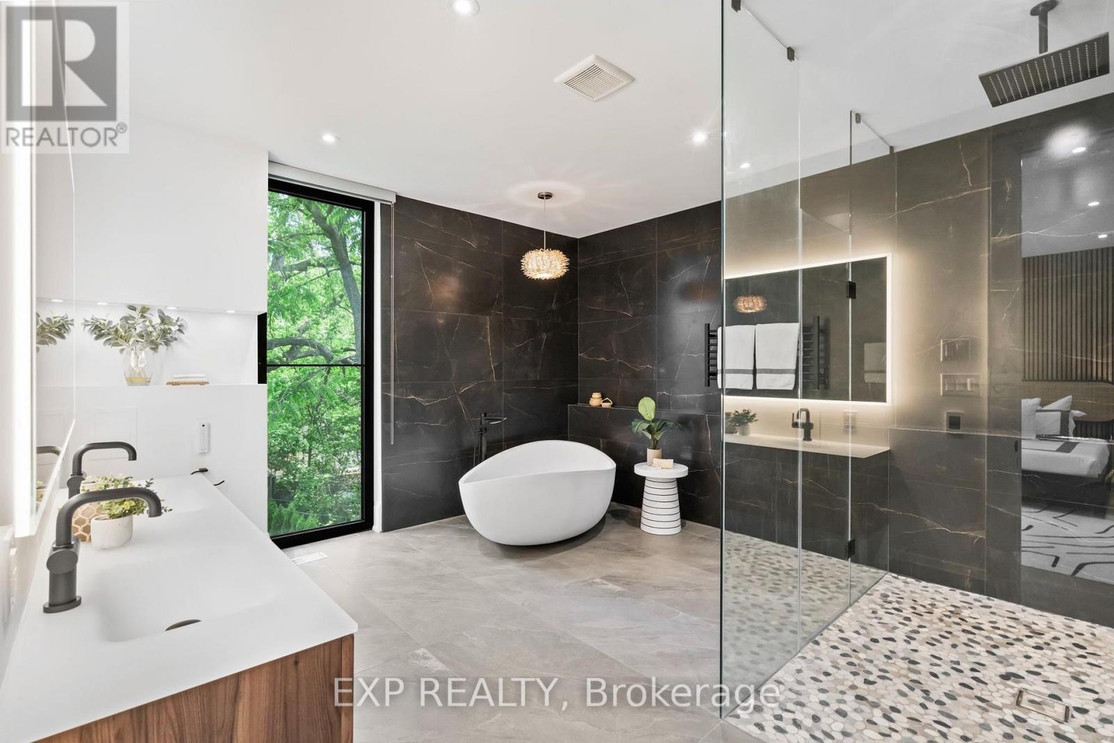 51 Thirty Ninth Street, Toronto, Ontario  M8W 3M6 - Photo 21 - W13815218