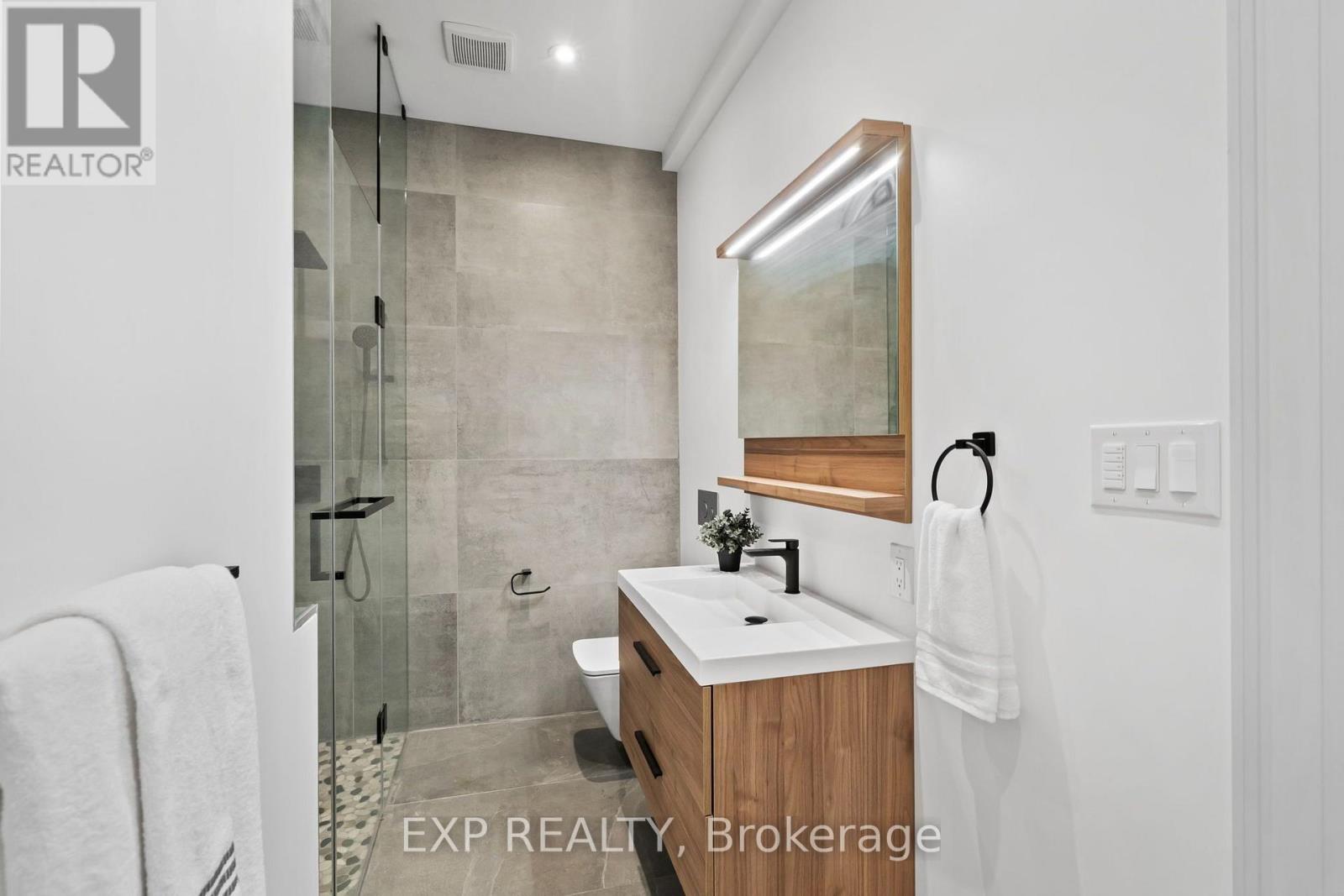 51 Thirty Ninth Street, Toronto, Ontario  M8W 3M6 - Photo 25 - W13815218