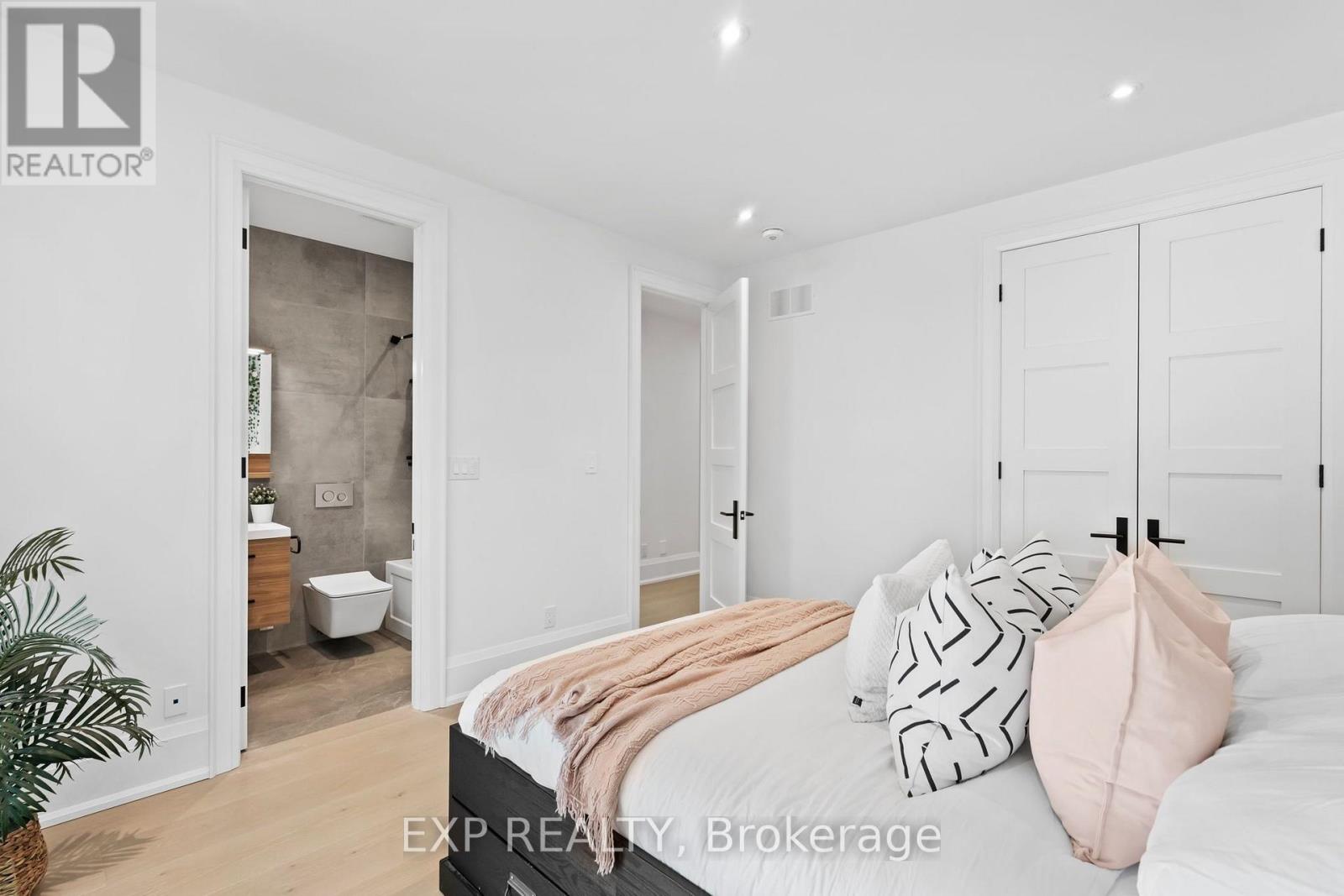 51 Thirty Ninth Street, Toronto, Ontario  M8W 3M6 - Photo 27 - W13815218