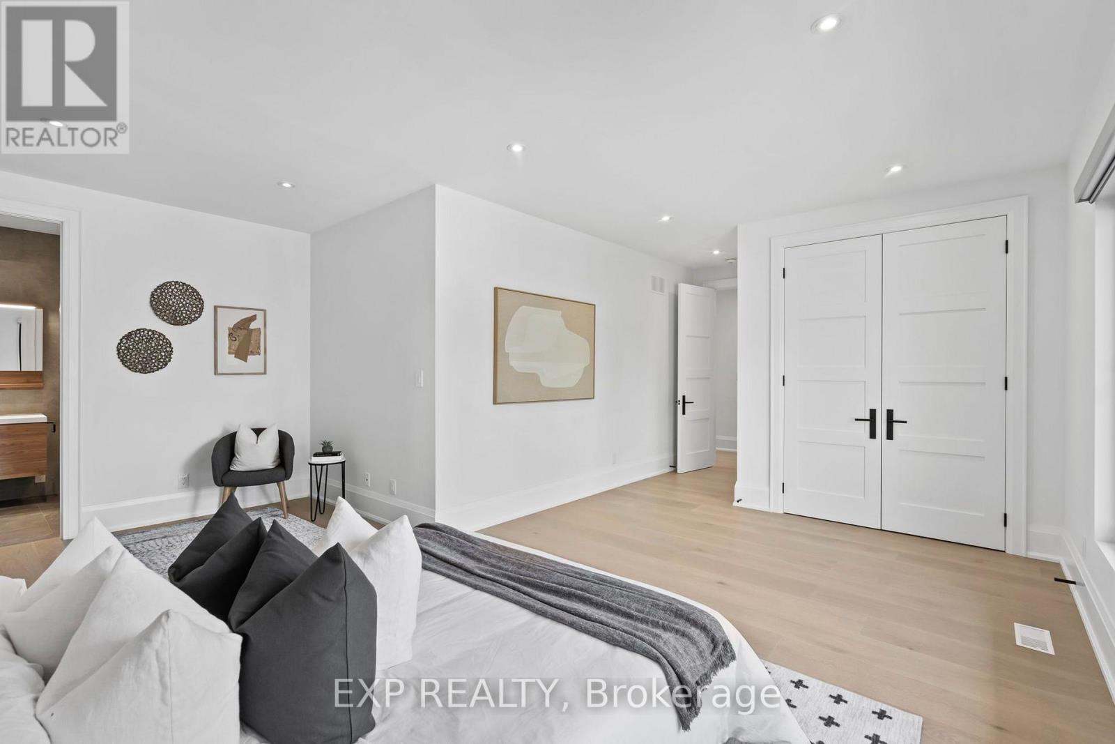 51 Thirty Ninth Street, Toronto, Ontario  M8W 3M6 - Photo 30 - W13815218