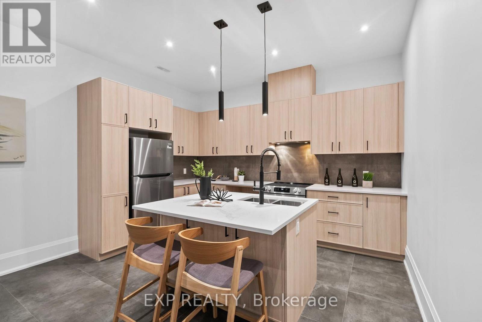 51 Thirty Ninth Street, Toronto, Ontario  M8W 3M6 - Photo 39 - W13815218