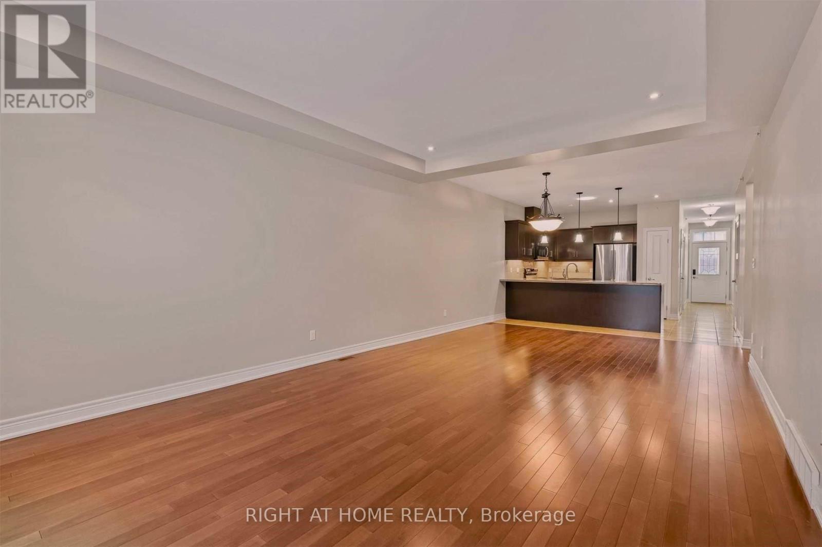 8 Glory Hill Road, St. Catharines, Ontario  L2P 0C6 - Photo 12 - X13815034