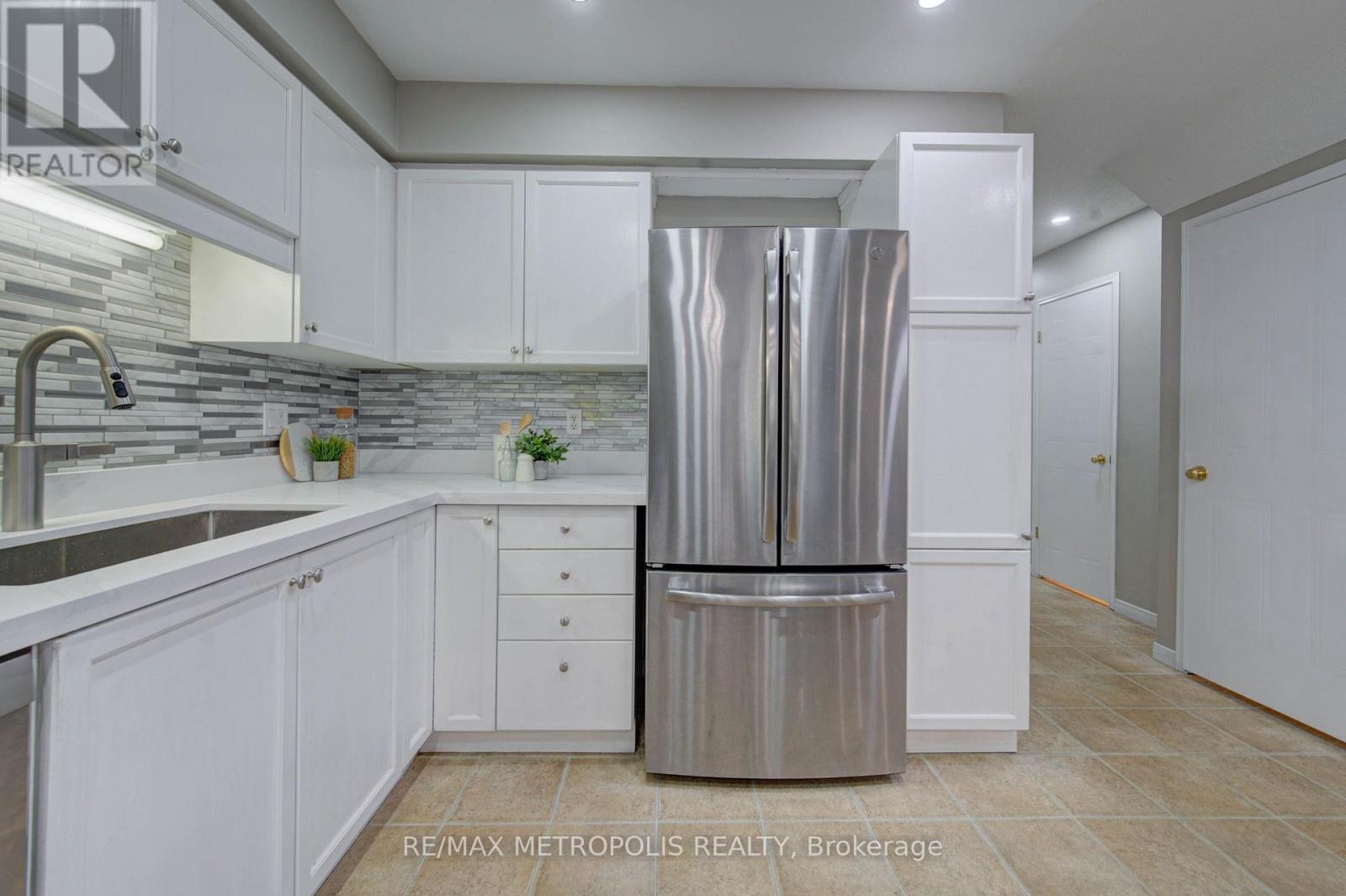 37 - 124 Gosling Gardens, Guelph, Ontario  N1G 5K6 - Photo 11 - X13815040
