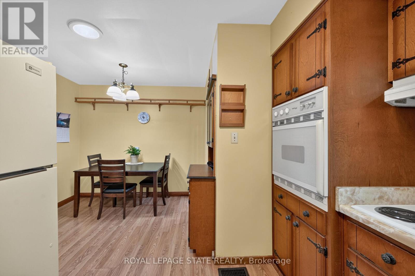 390 East 37th Street, Hamilton, Ontario  L8V 4B8 - Photo 24 - X13815072