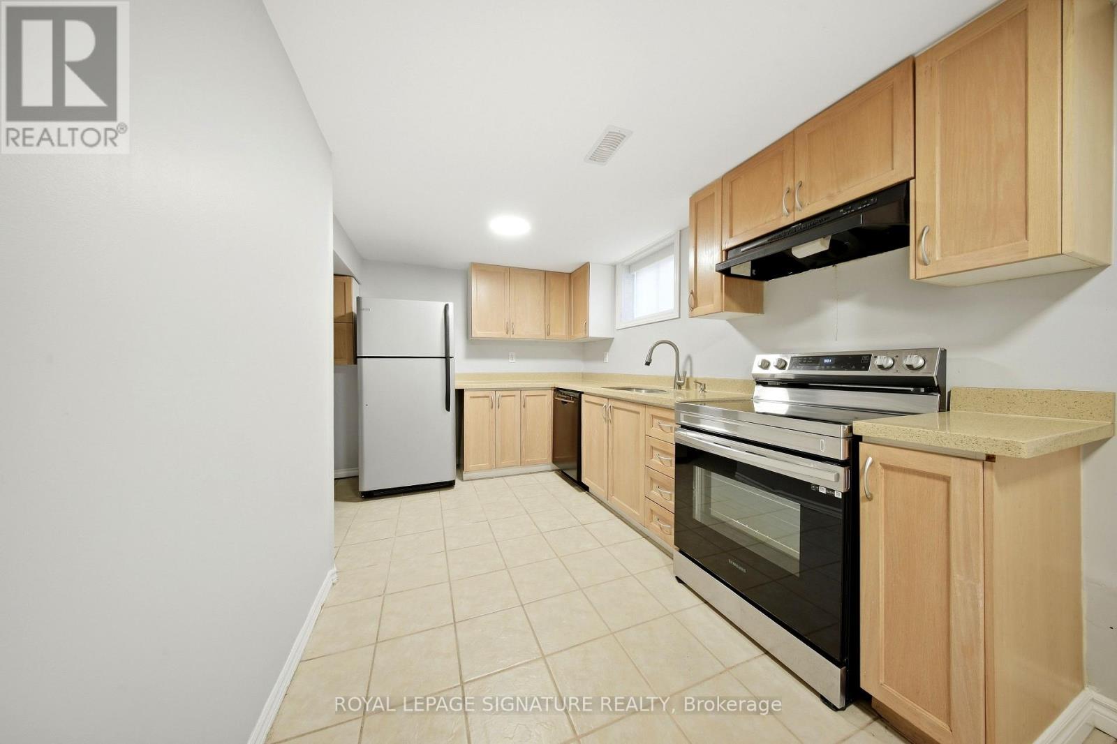 Bsmt - 85 Kenora Avenue, Hamilton, Ontario  L8E 1C3 - Photo 7 - X13815282