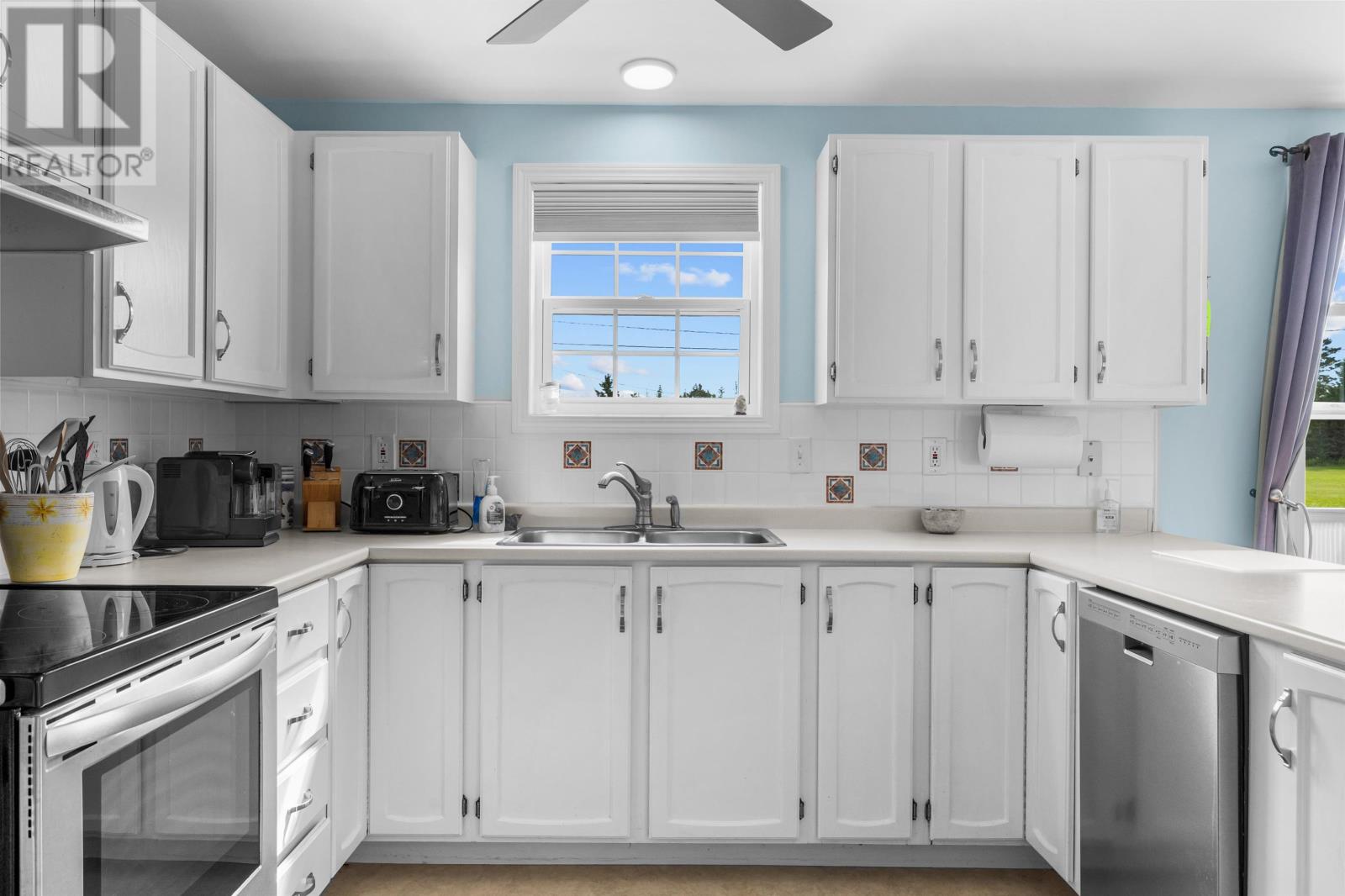 58 Lake View Lane, St. Peter's Harbour, Prince Edward Island  C0A 1S0 - Photo 14 - 202624045