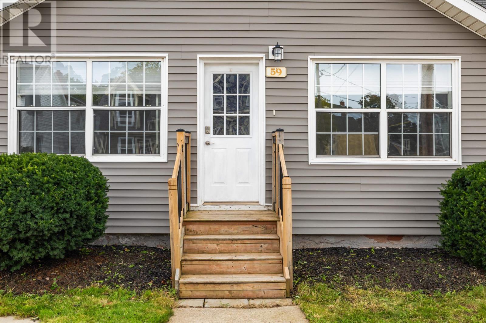 59-61 Spring Park Road, Charlottetown, Prince Edward Island  C1A 3X9 - Photo 2 - 202624044