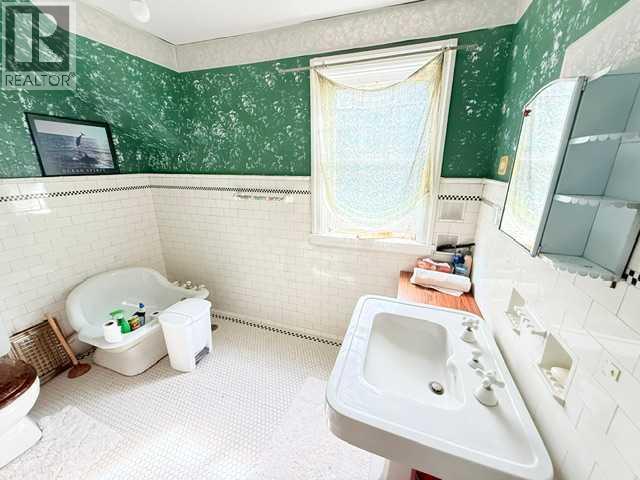 841077 Hwy 743 photo 36
