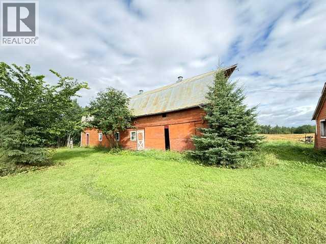 841077 Hwy 743 photo 6