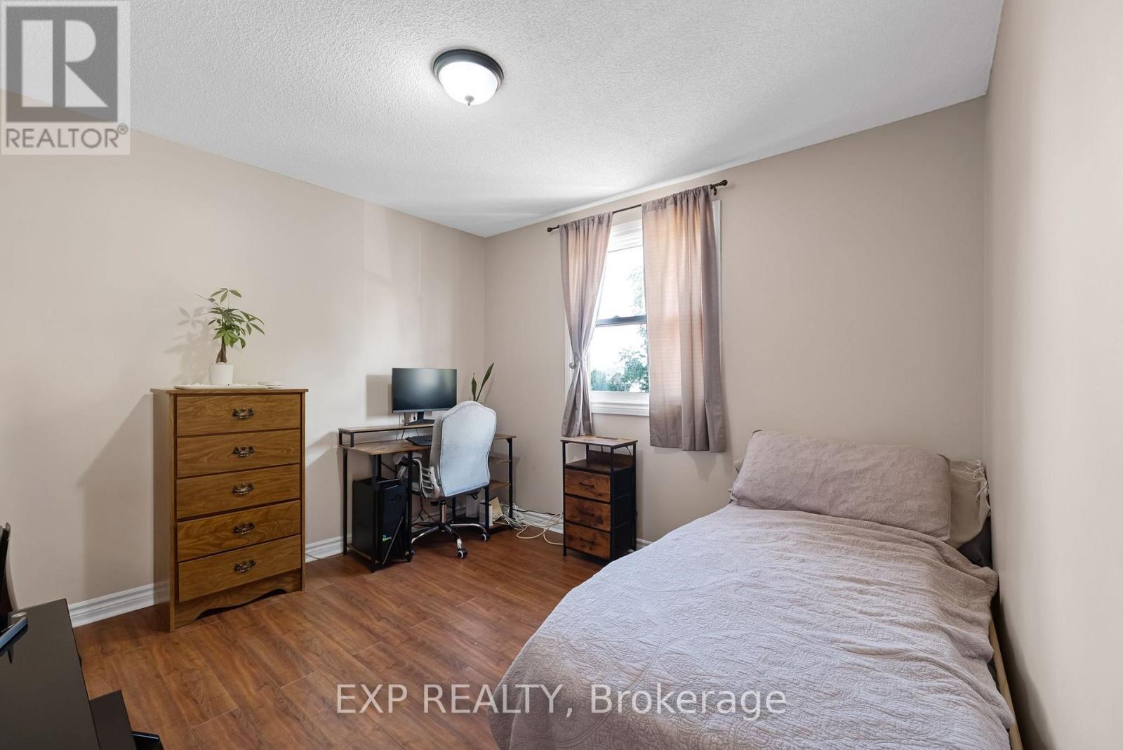 70 Natanya Boulevard, Georgina, Ontario  L4P 3P7 - Photo 25 - N13779060