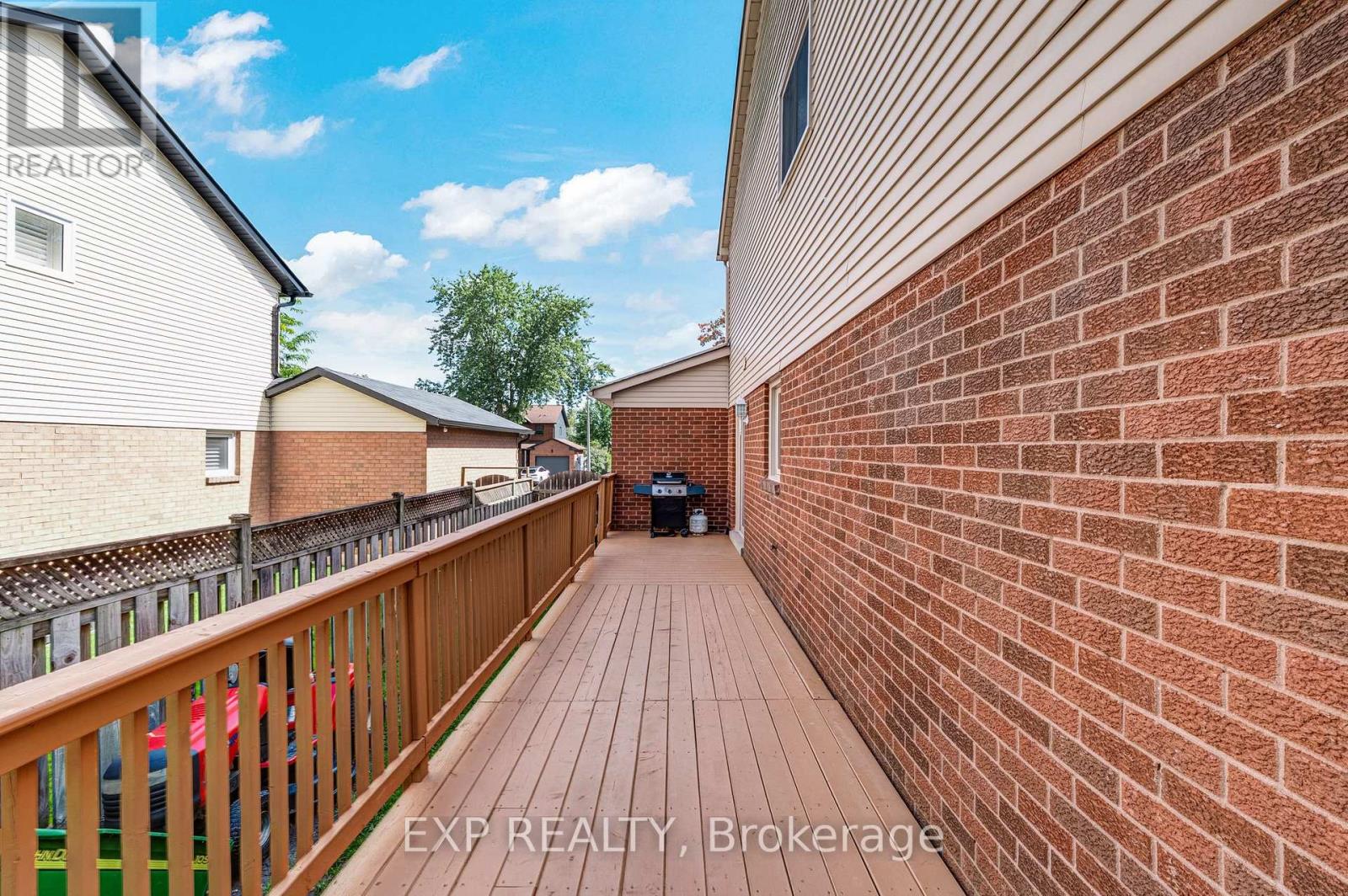 70 Natanya Boulevard, Georgina, Ontario  L4P 3P7 - Photo 28 - N13779060
