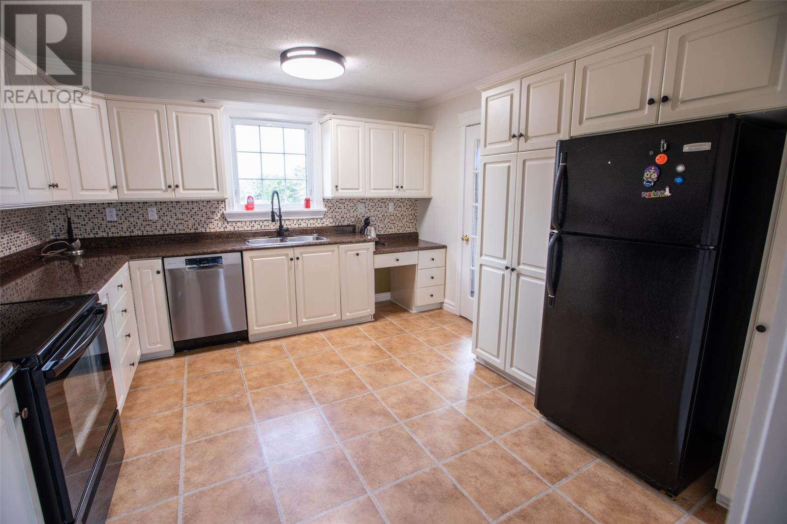 40 Bartons Road, St. John's — photo 20