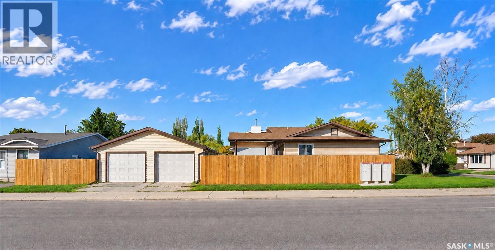 734 Sherry Way, Saskatoon, Saskatchewan  S7M 5R7 - Photo 42 - SK049151