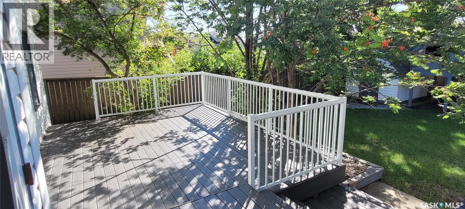 707 Emmeline Cove, Saskatoon, Saskatchewan  S7J 3L8 - Photo 2 - SK048526