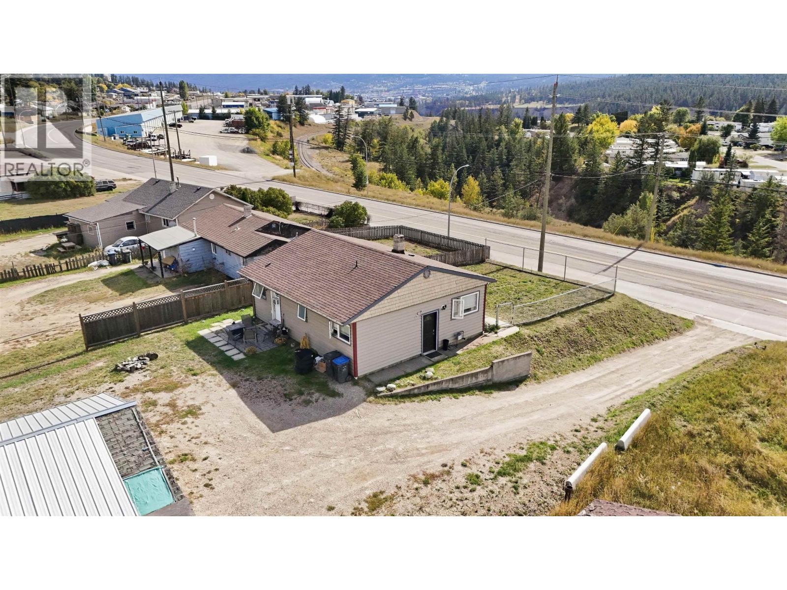 2014 N Mackenzie Avenue, Williams Lake, British Columbia V2G 1P3 - Photo 15 - R3168322