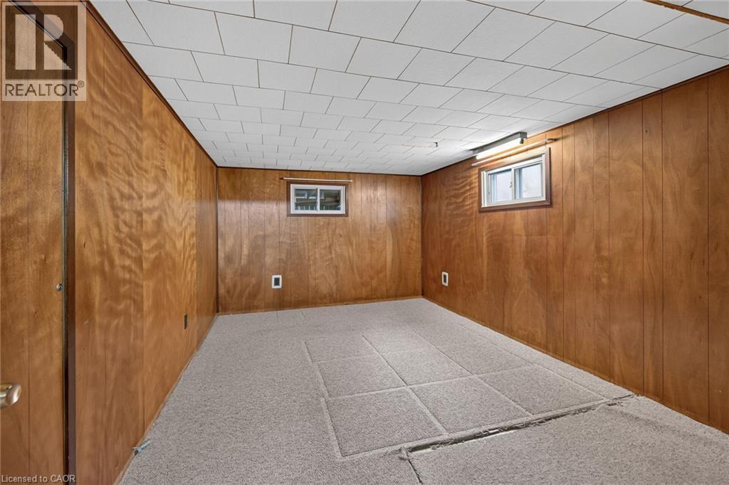 390 East 37th Street, Hamilton, Ontario  L8V 4B8 - Photo 32 - 40863488