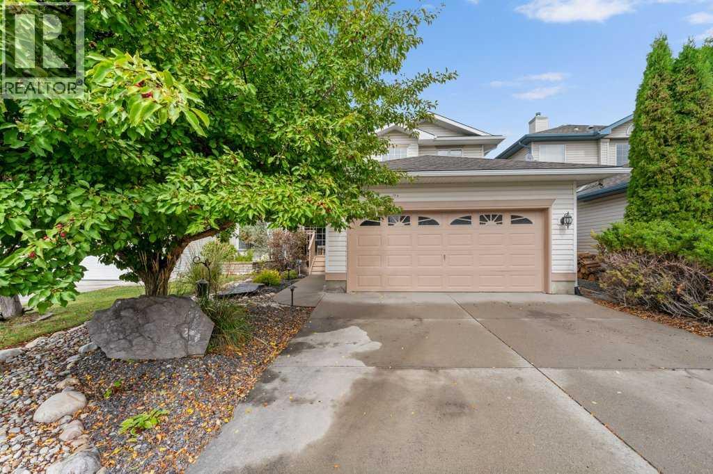 127 Tuscany Hills Park NW, Calgary, Alberta  T3L 2A3 - Photo 2 - A2343954