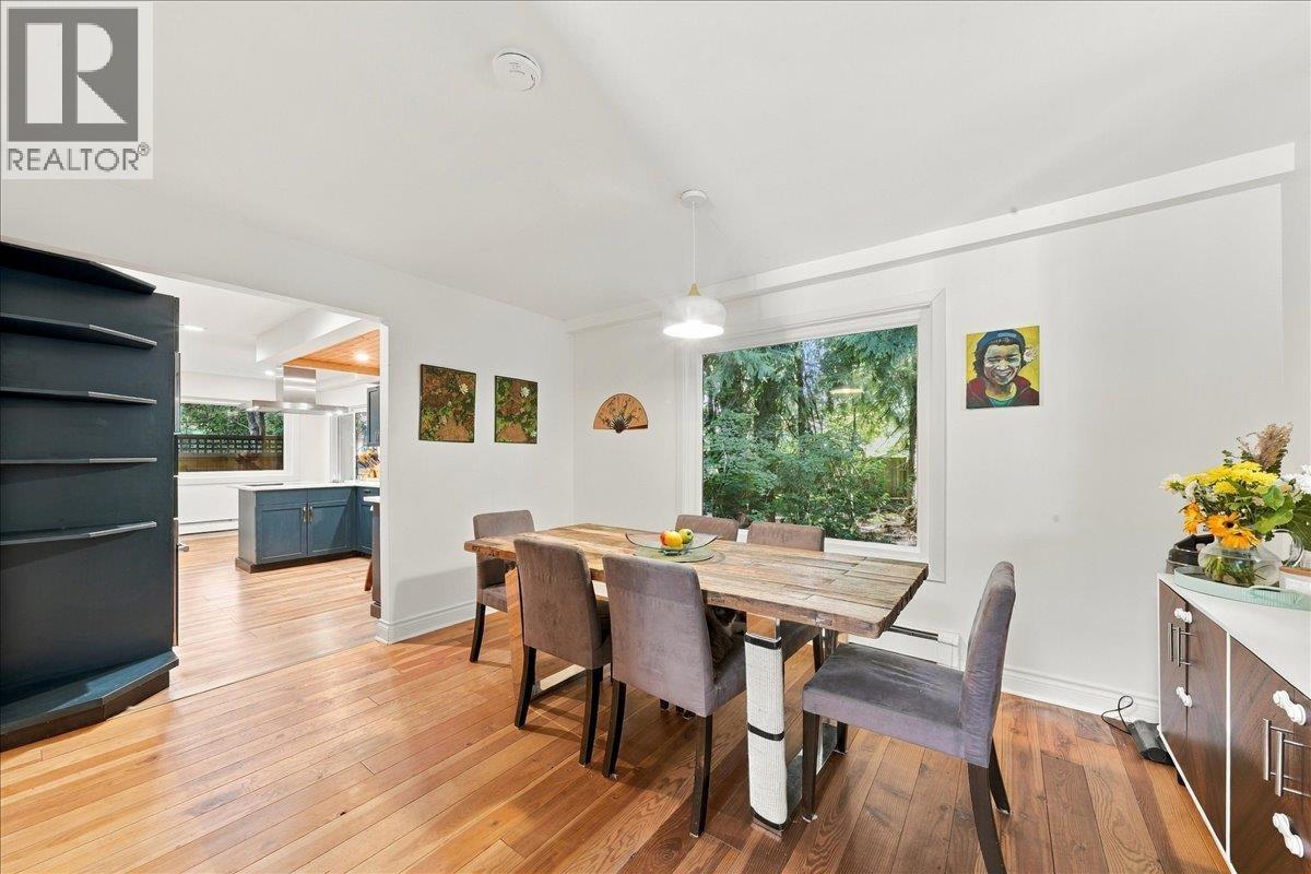 4151 Fircrest Place, North Vancouver, British Columbia  V7K 3A2 - Photo 6 - R3168139