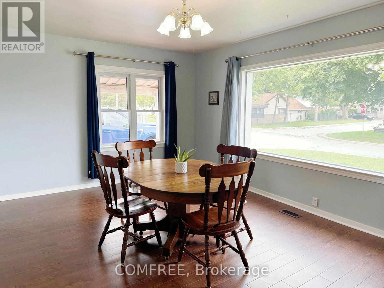 1657 Elgin Street, Kingsville, Ontario N0P 2G0 - Photo 12 - X13815344