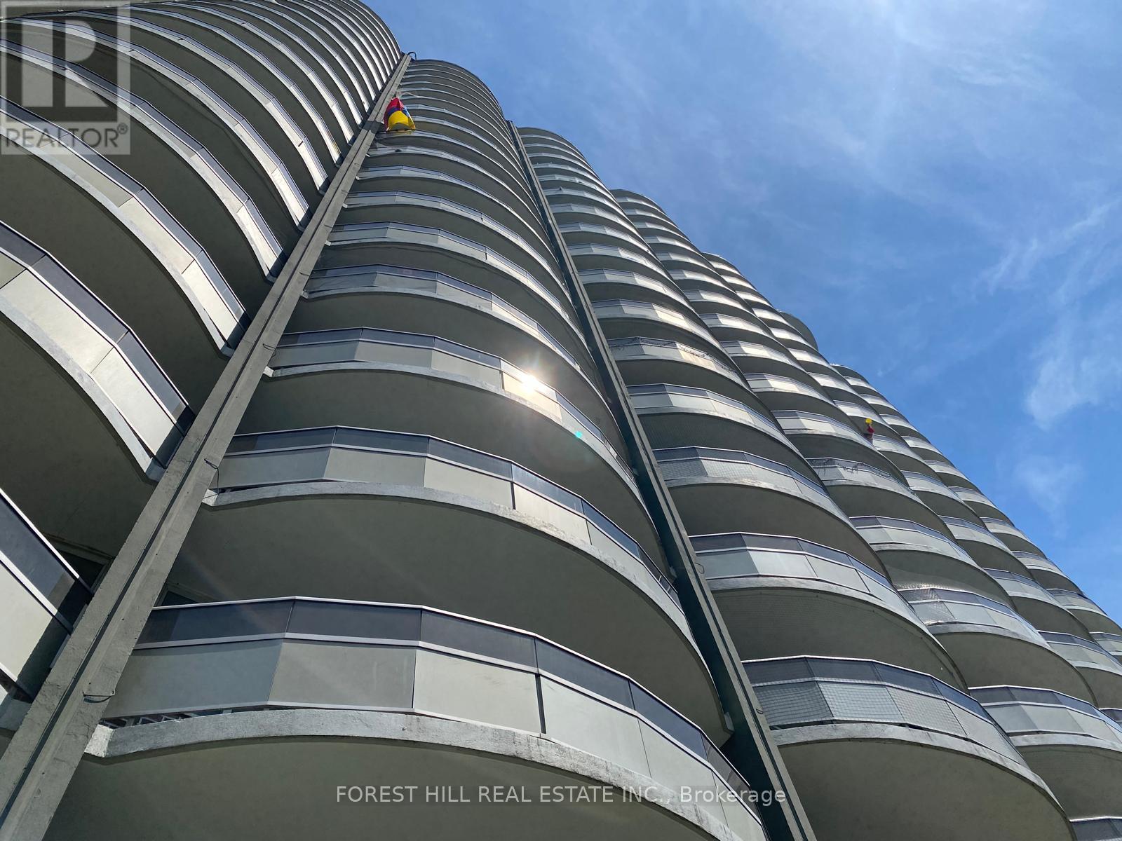 1608 - 135 Fenelon Drive, Toronto, Ontario  M3A 3K8 - Photo 4 - C13815414