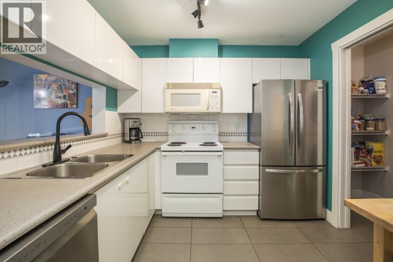 211 8460 Jellicoe Street, Vancouver, British Columbia  V5S 4S8 - Photo 11 - R3168245