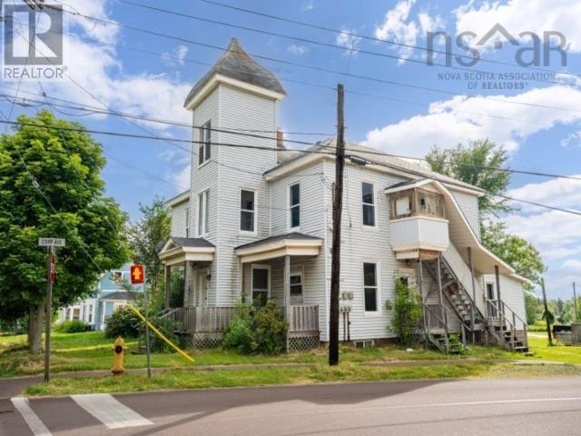 9 Victoria (W B) Street, Amherst, Nova Scotia  B4H 1B8 - Photo 1 - 202624048