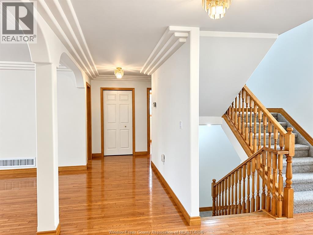 512 John Harvey, Windsor, Ontario  N9E 4W1 - Photo 11 - 26020767