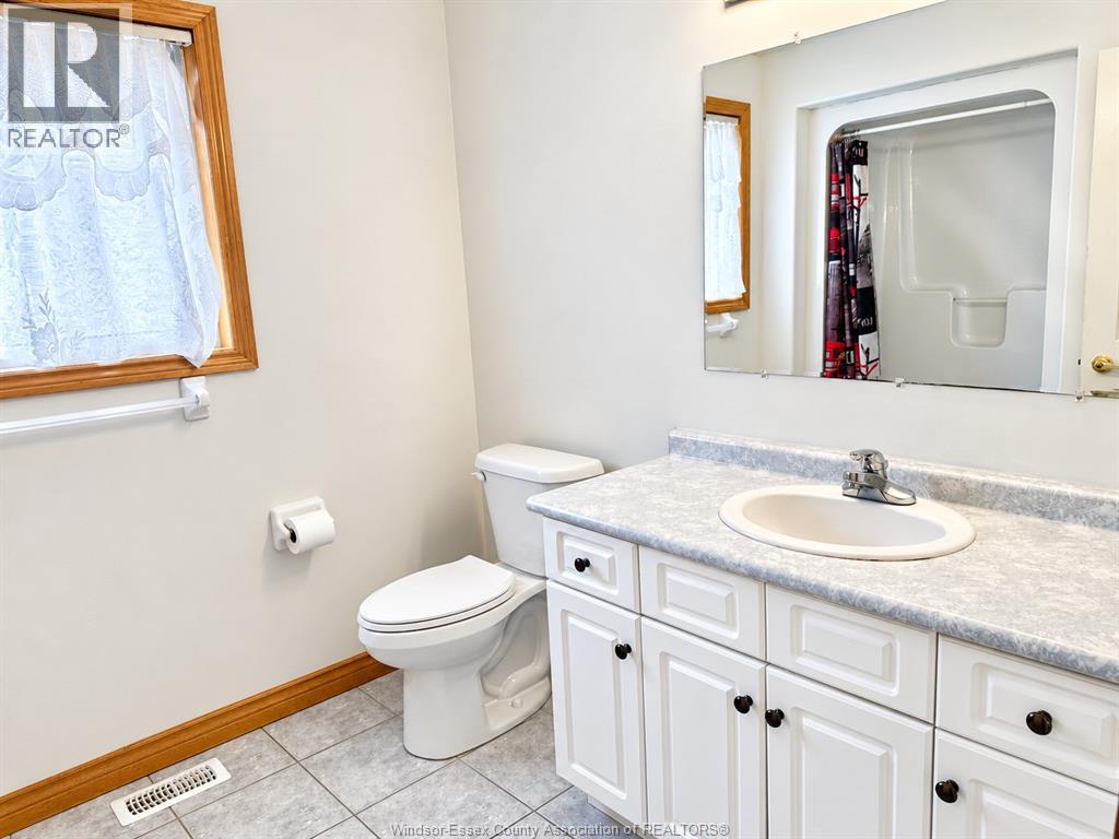 512 John Harvey, Windsor, Ontario  N9E 4W1 - Photo 20 - 26020767