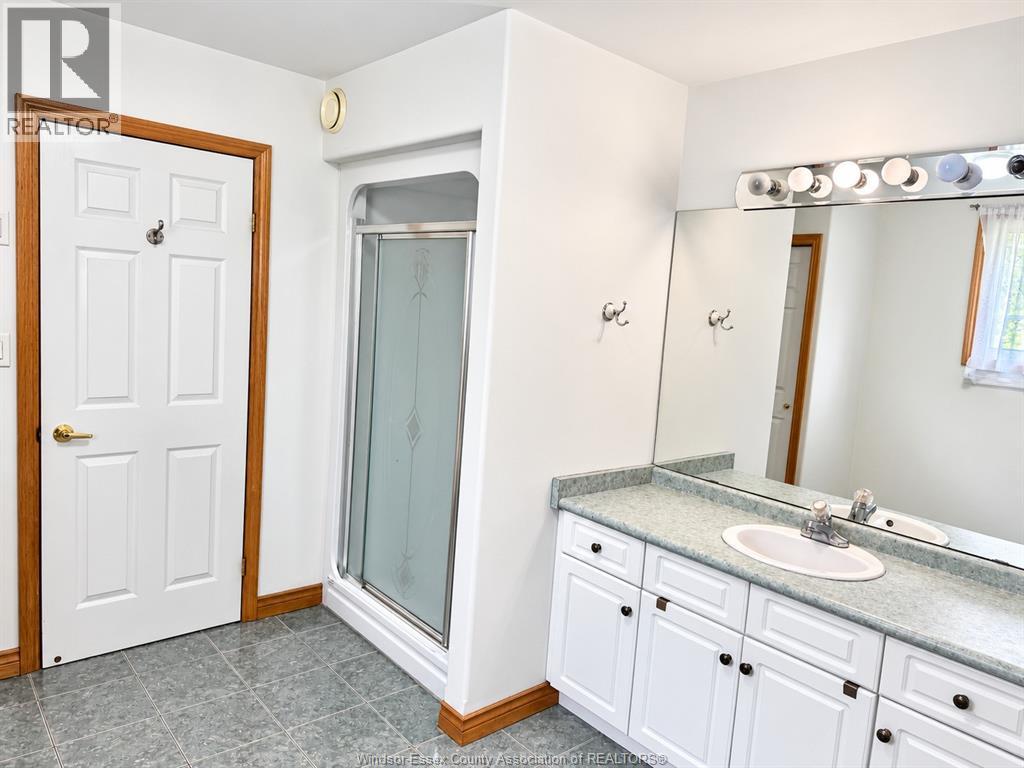 512 John Harvey, Windsor, Ontario  N9E 4W1 - Photo 21 - 26020767