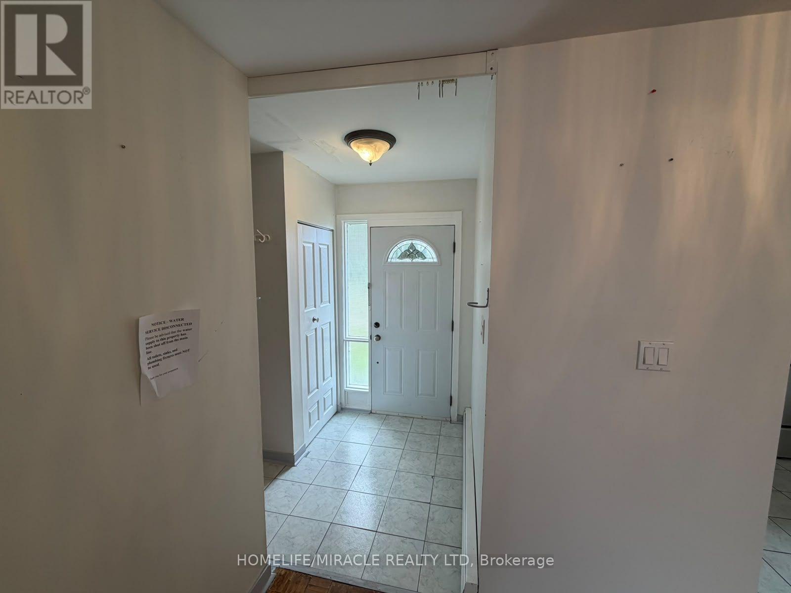 85 - 19 London Green Court, Toronto, Ontario  M3N 1K3 - Photo 4 - W13815372