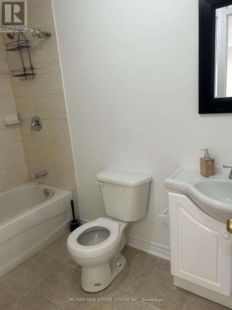 Basement - 781 Shanks Heights, Milton, Ontario  L9T 7P8 - Photo 11 - W13815440