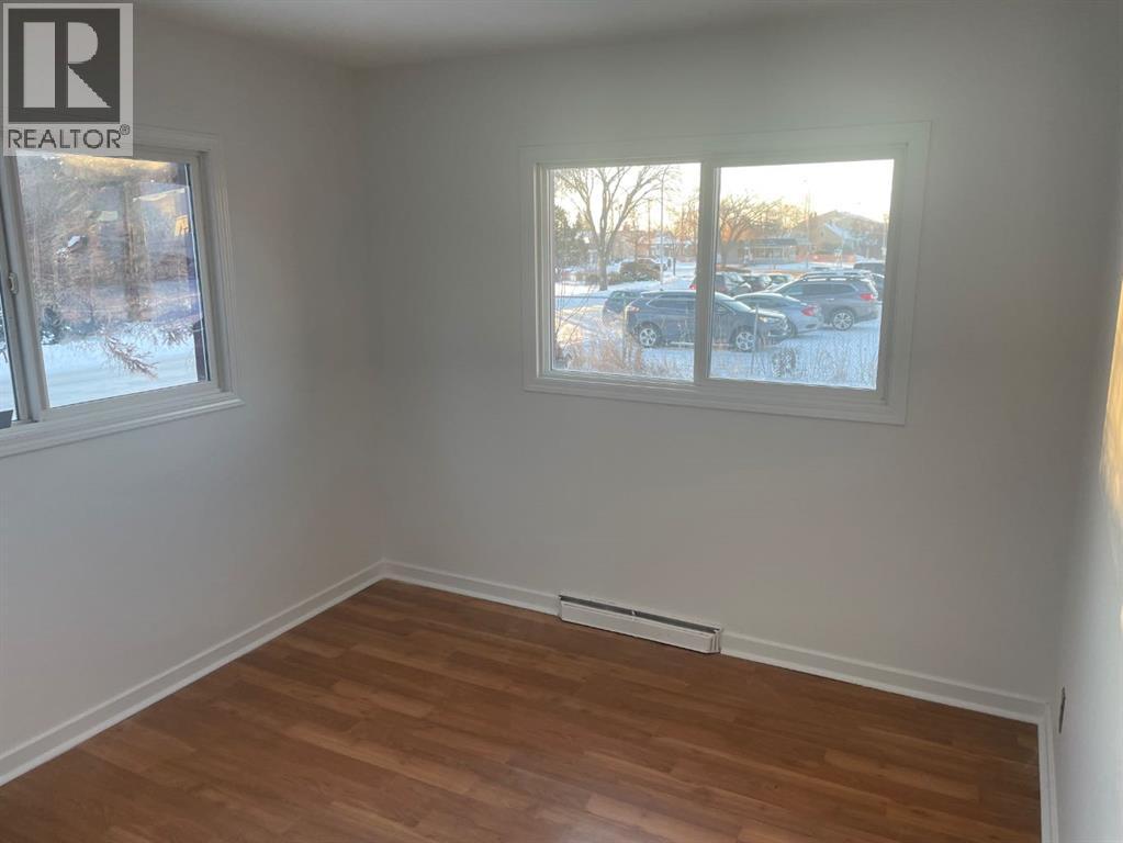 9856 104 Avenue photo 12