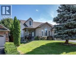 151 MOORE Crescent, Hamilton, Ontario