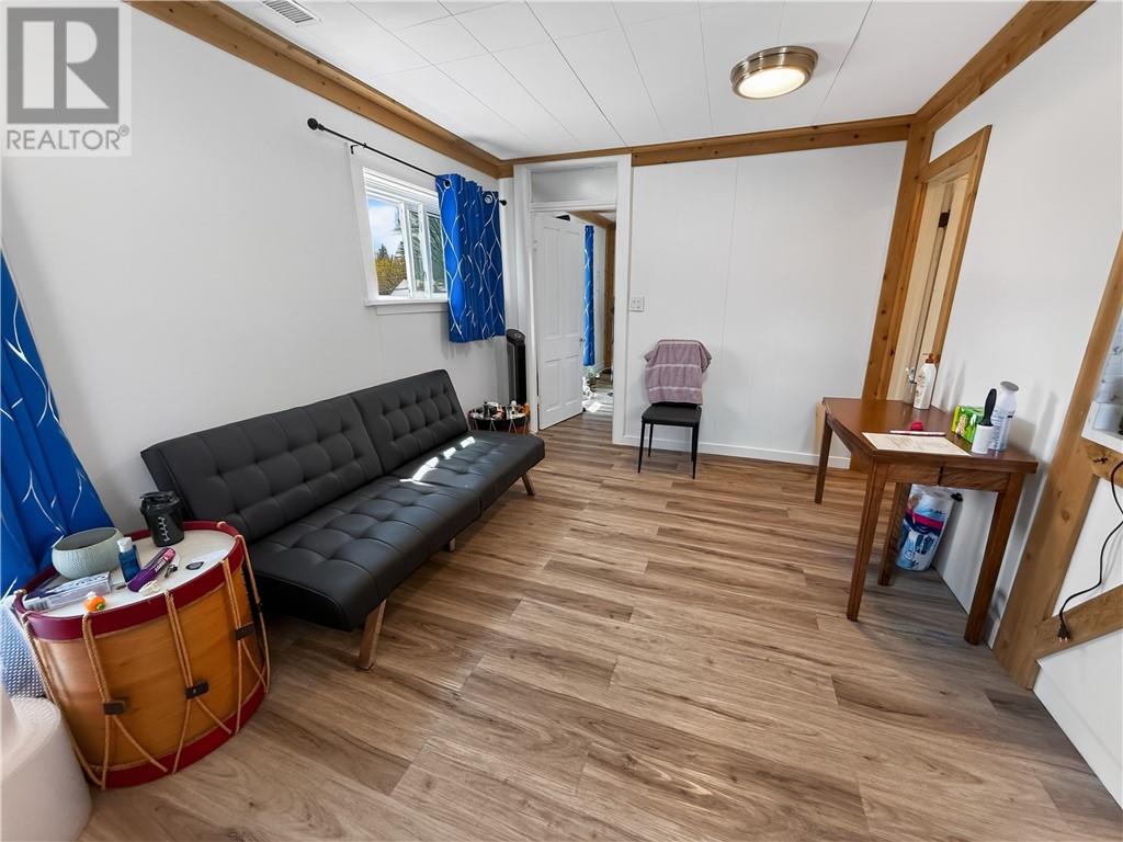 4 Eleanor Street, Gore Bay, Ontario  P0P 1H0 - Photo 22 - 2129342