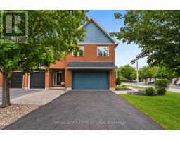 268 HORSESHOE CRESCENT, Ottawa, Ontario