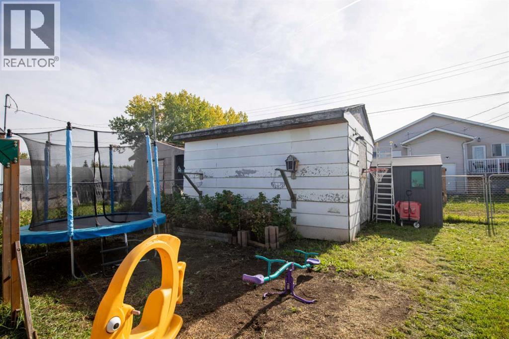 9711 103 Avenue, Clairmont, Alberta  T8X 5E9 - Photo 14 - A2345770