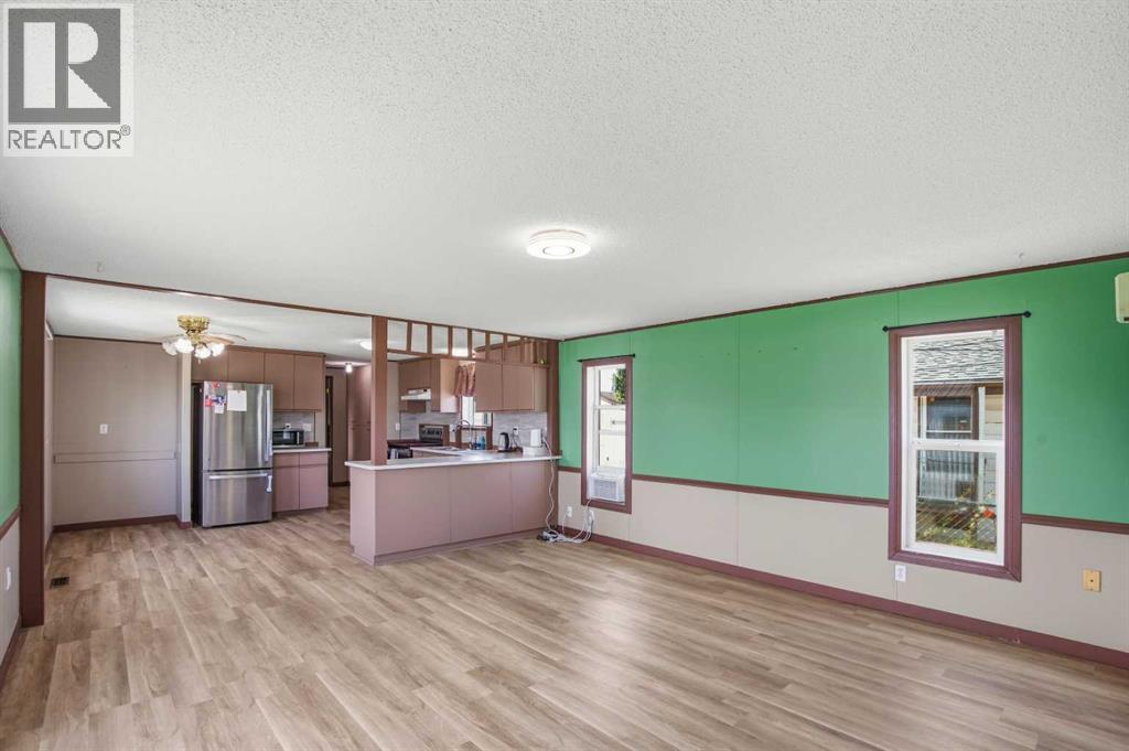 9711 103 Avenue, Clairmont, Alberta  T8X 5E9 - Photo 3 - A2345770