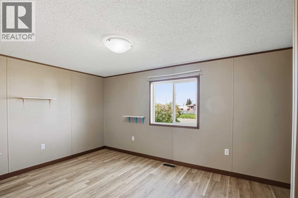 9711 103 Avenue, Clairmont, Alberta  T8X 5E9 - Photo 8 - A2345770
