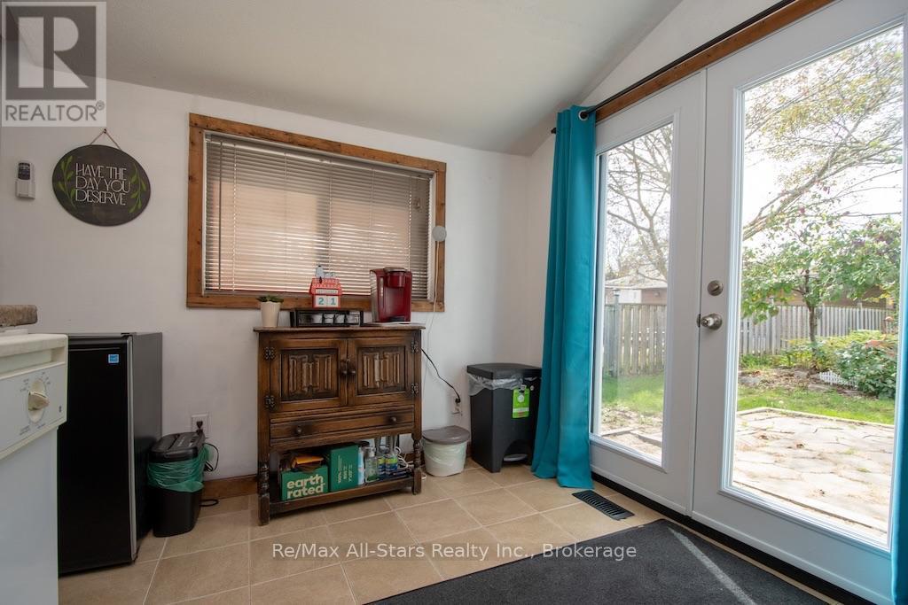 23 Wolfe Street, Kawartha Lakes, Ontario  K9V 2J3 - Photo 10 - X13815462