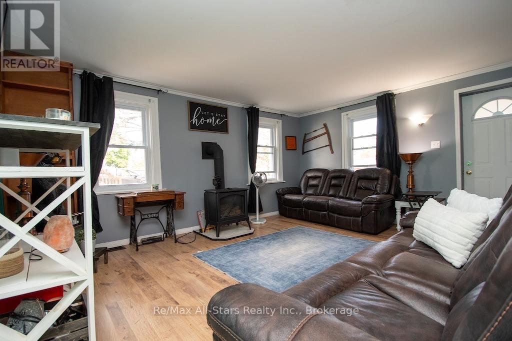 23 Wolfe Street, Kawartha Lakes, Ontario  K9V 2J3 - Photo 11 - X13815462