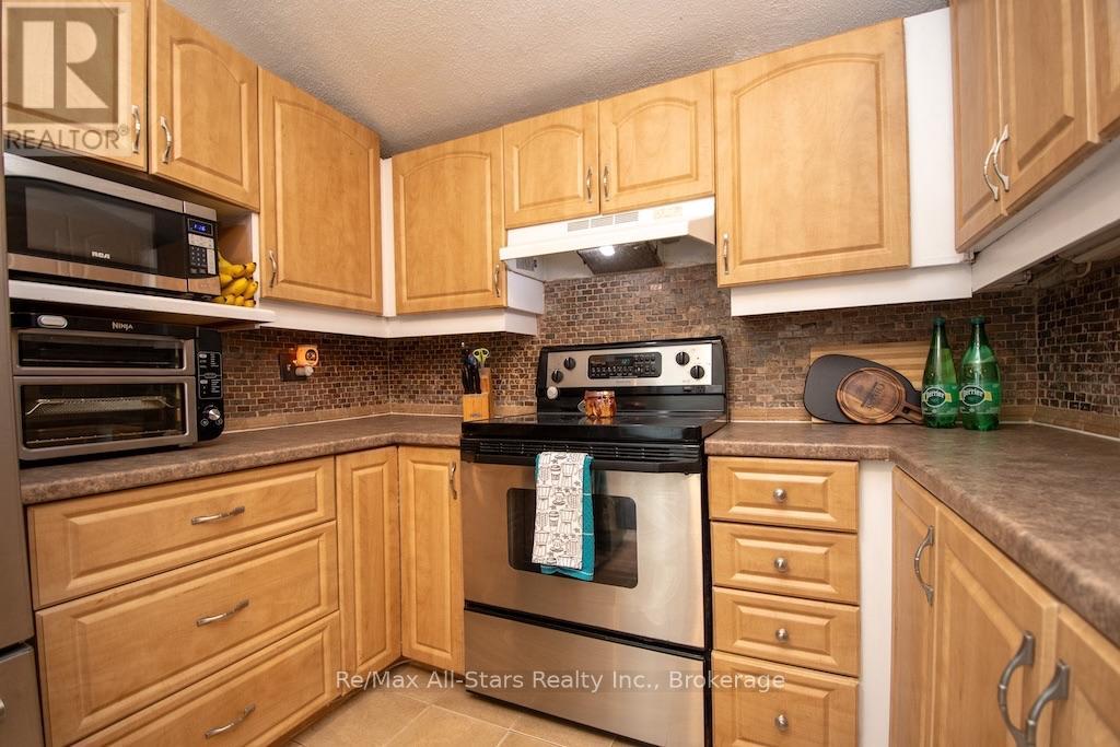 23 Wolfe Street, Kawartha Lakes, Ontario  K9V 2J3 - Photo 8 - X13815462