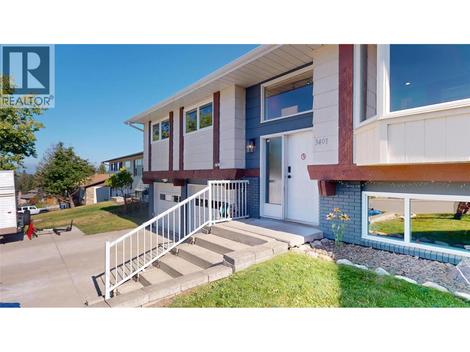 3401 Mount Royal Drive N, Cranbrook, British Columbia  V1C 5R5 - Photo 3 - 10401594