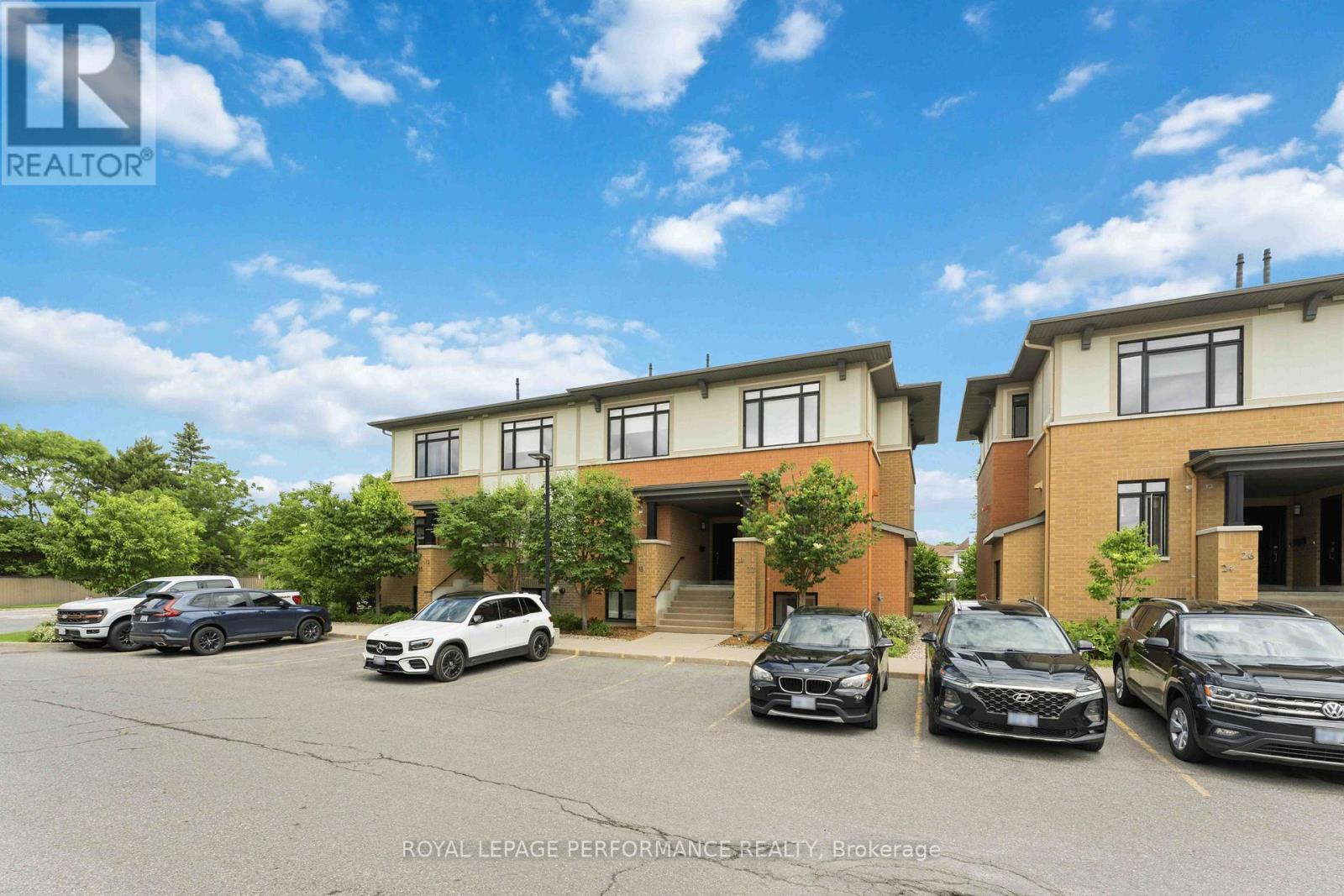 22 Bergeron Private, Ottawa, Ontario K1C 0C2 - Photo 2 - X13815544
