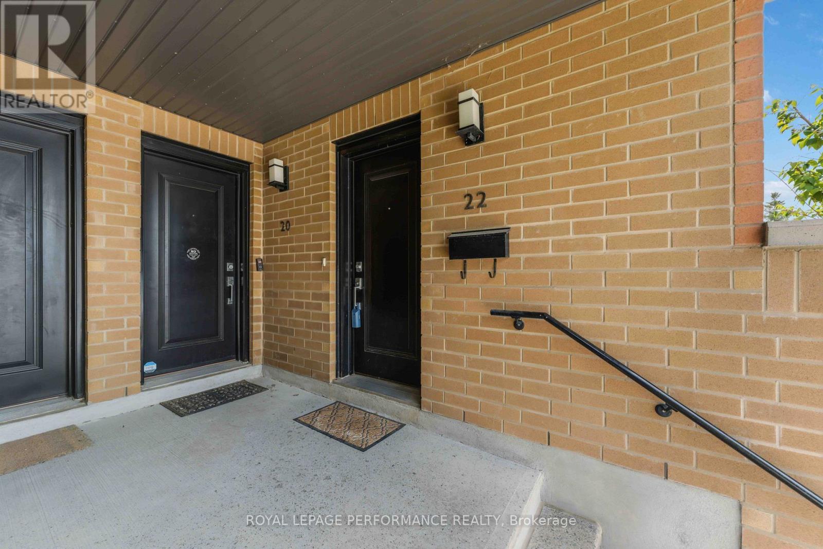 22 Bergeron Private, Ottawa, Ontario K1C 0C2 - Photo 3 - X13815544